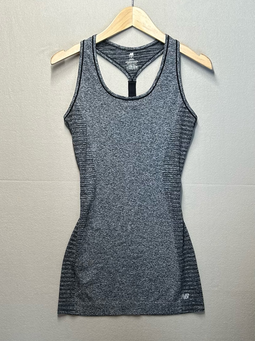 π New Balance Heather Gray Racerback Performance Tank - Picture 1 of 3